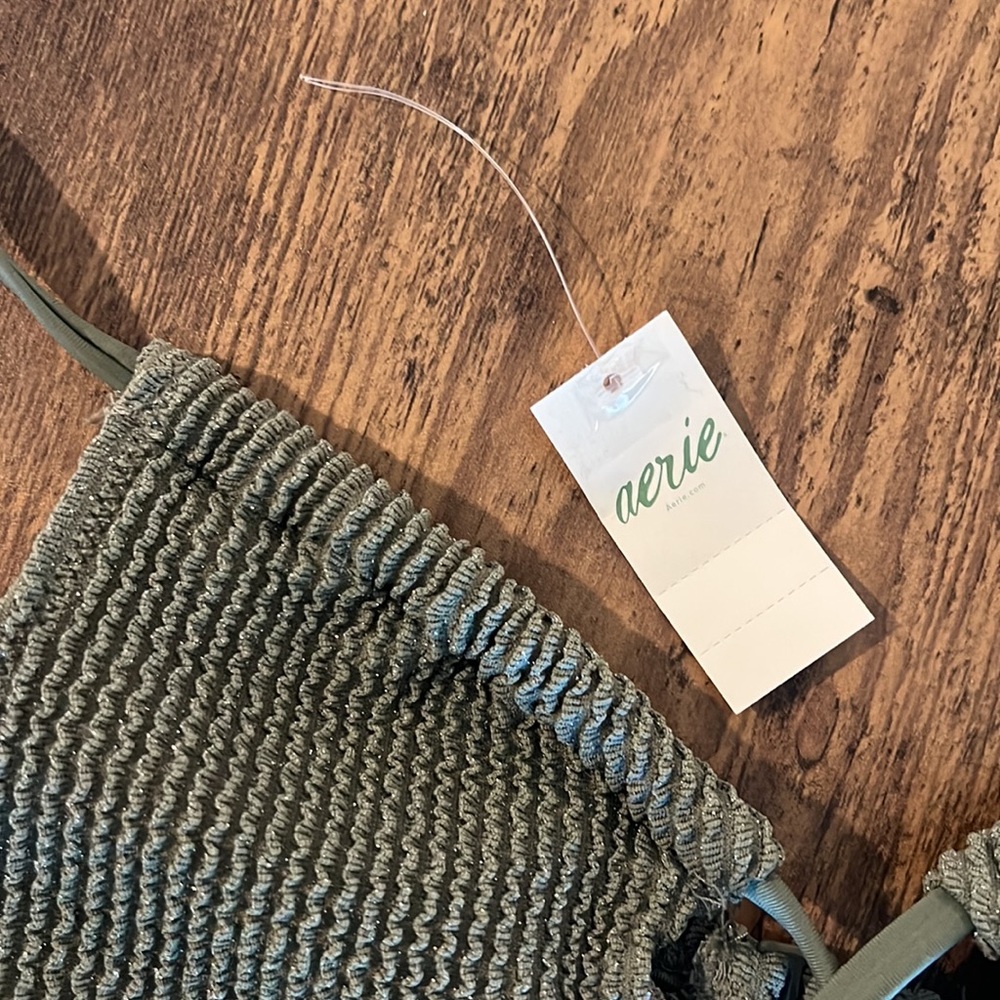 ⭐️ NWT AERIE Shimmery Crinkle Lace Up Scoop Bikini Top!! - Picture 12 of 14
